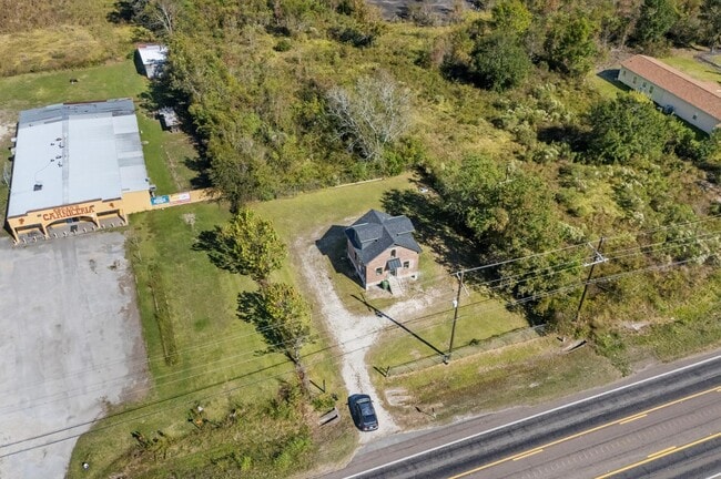 Building Photo - 1420 FM 1960