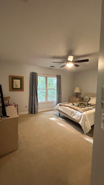 Building Photo - 3410 Kates Way