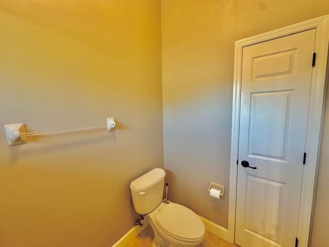 Building Photo - 2BR/2BA Condo in the Heart of Haile Village