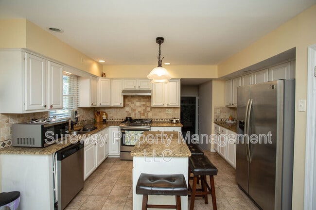 Building Photo - 901 Kresson Rd