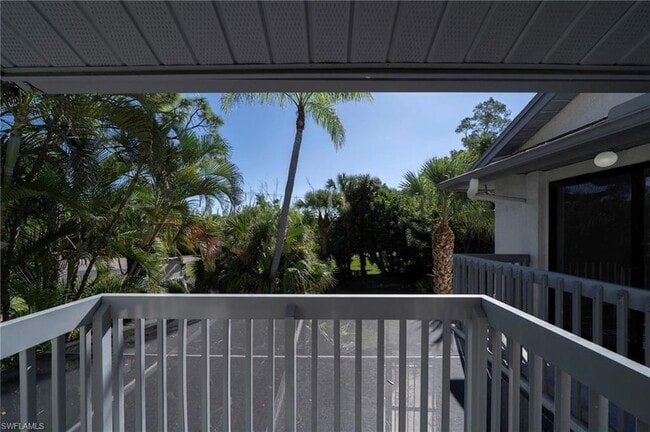 Building Photo - 17451 Silver Fox Dr