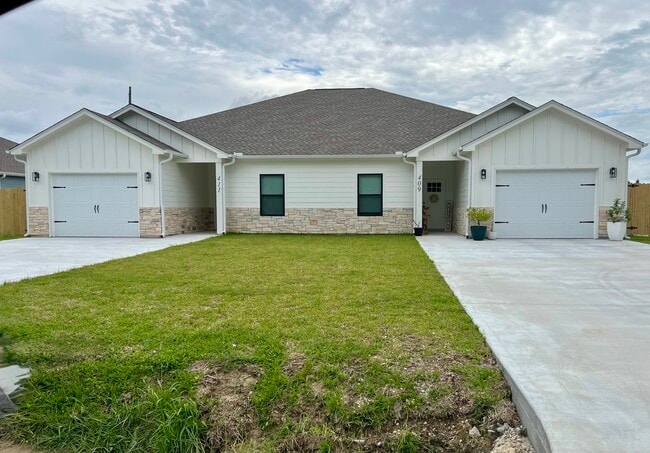 Primary Photo - 409 Canal St