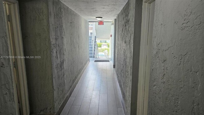 Building Photo - 7401 SW 82nd St
