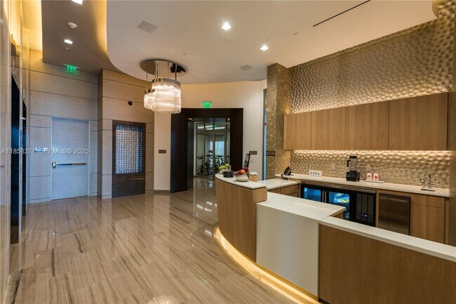 Building Photo - 17749 Collins Ave