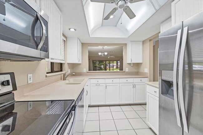 Building Photo - 6642 Schooner Bay Cir