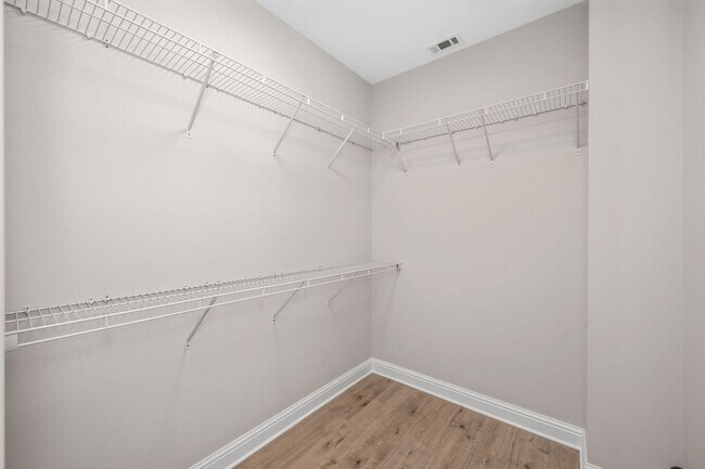 Building Photo - New All Brick 4 Bedroom in Niceville!