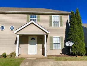 Building Photo - Updated East End Condo For Rent! So Nice