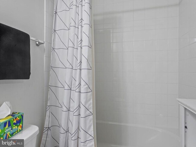 Building Photo - 9508 Townfield Pl