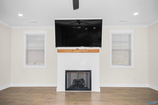 Building Photo - 65 Dylan Rd