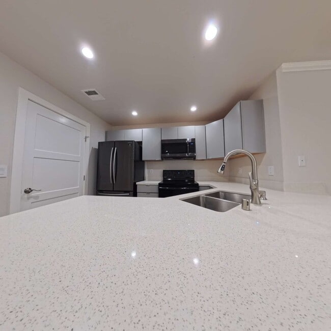 Building Photo - Highly Remodeled | Customer Closets | Gated Community