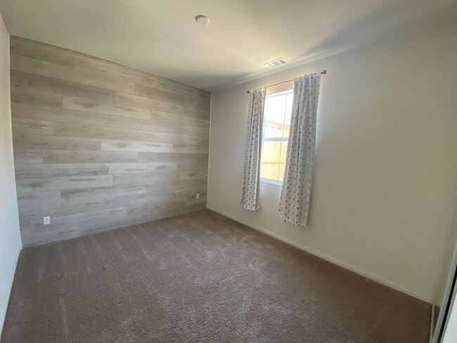 Building Photo - GORGEOUS HOME IN EASTVALE CORONA