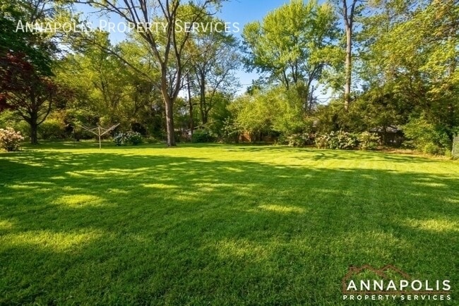 Building Photo - 804 Pin Oak Rd