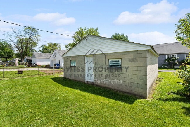 Building Photo - 1549 Oakland Park Ave