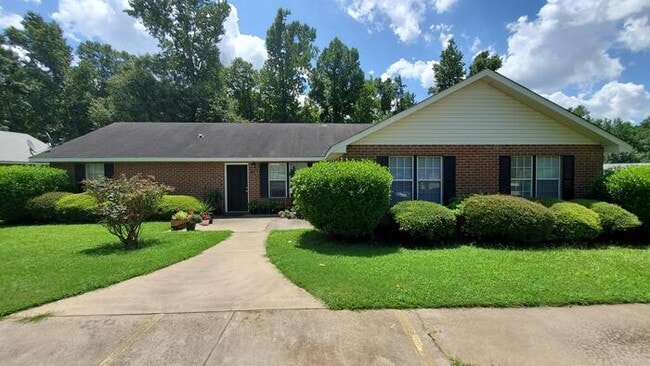 Building Photo - 1135 Micha Way