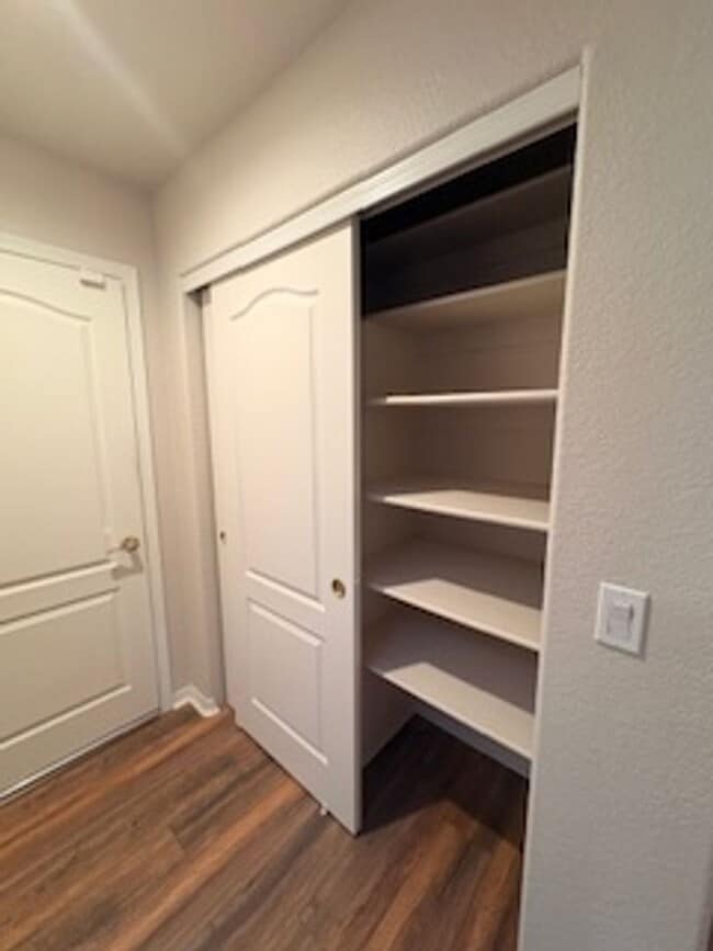 Building Photo - 3 BEDROOM 2 BATH 2 CAR GARAGE w/ Detached 2 room Shop - LONG TERM RENTAL in LHC!!