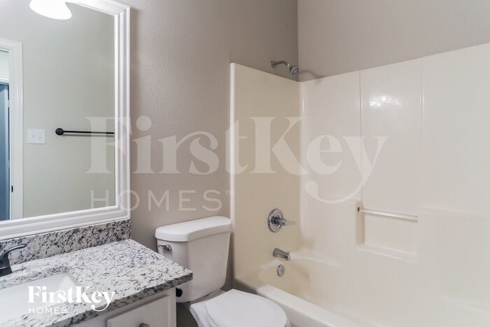 Building Photo - 1026 Palomino Dr