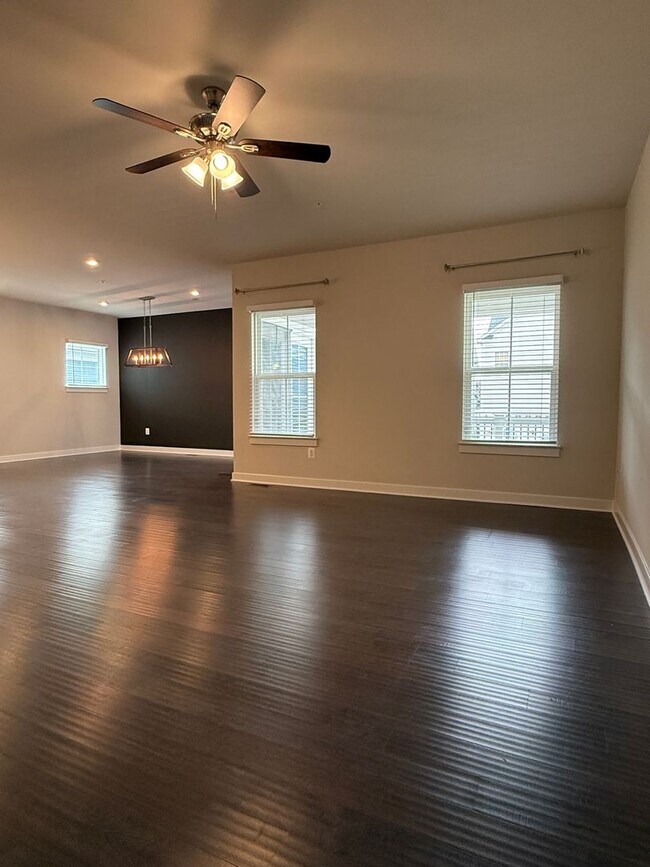 Building Photo - Stunning Greenleigh Home with 4 Bedrooms, 4.5 Baths & Designer Kitchen