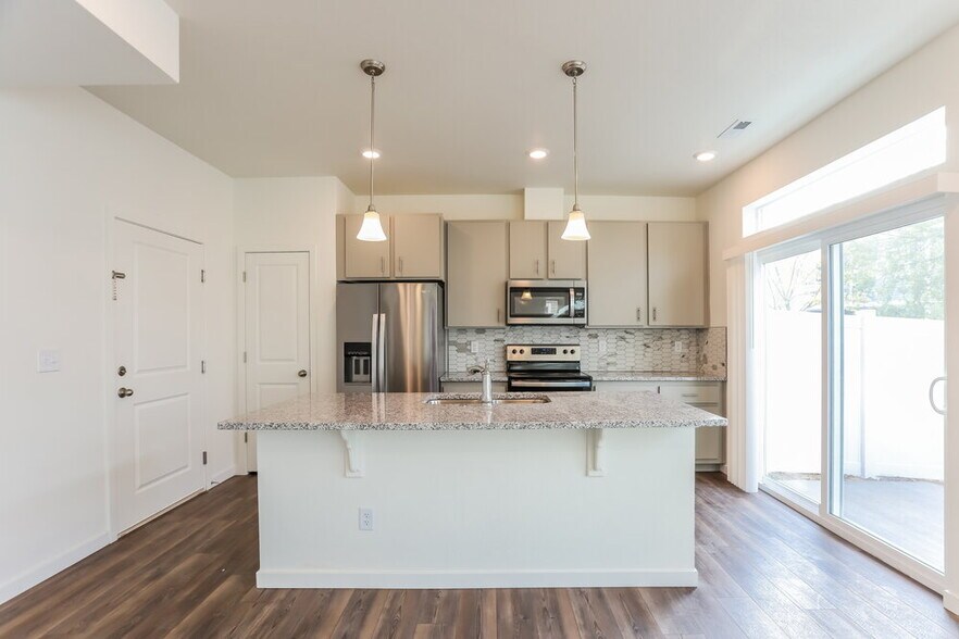 Building Photo - 4698 N Tower Dr