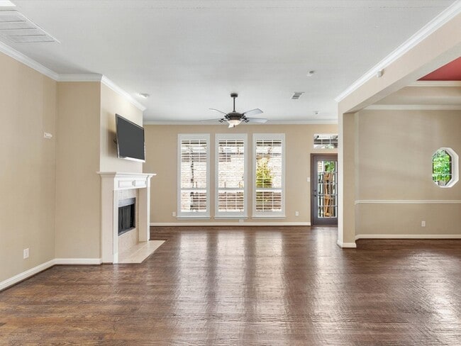 Building Photo - 8129 Springmoss Dr