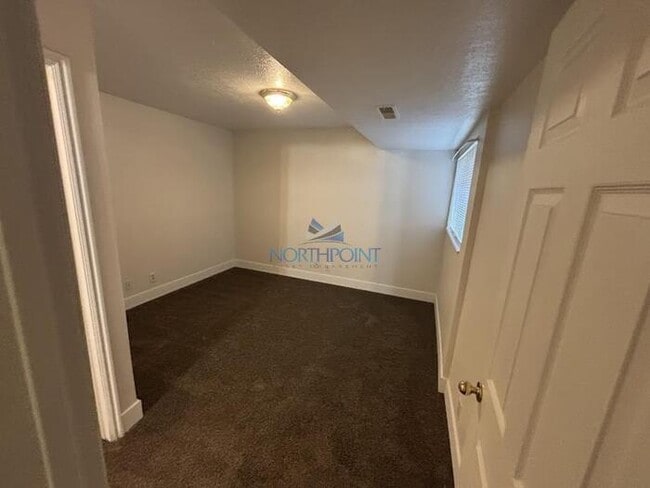 Building Photo - Beautiful 3 beds 2 baths in Orem