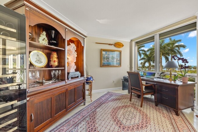 Building Photo - 4021 Gulf Shore Blvd N