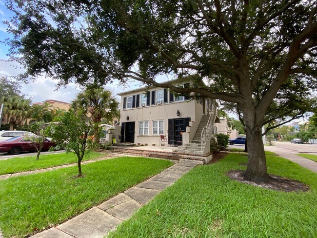 Primary Photo - 1200 SE 1st St