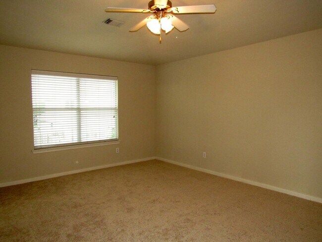 Building Photo - 21315 Bella Mountain Dr