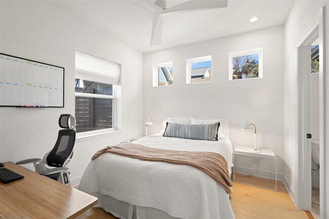 Building Photo - 209 Ben Howell Dr