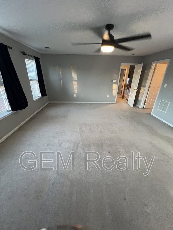 Building Photo - 11 Maggie Ct