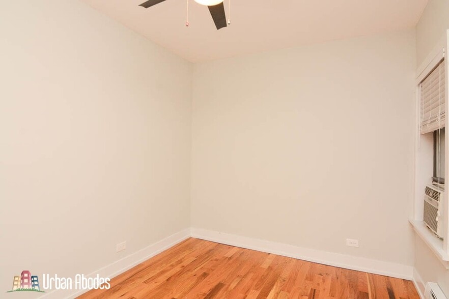 Building Photo - 555 Chestnut St