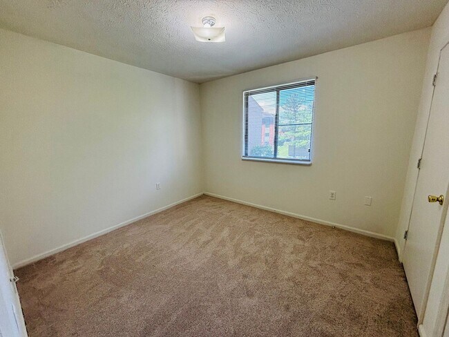 Building Photo - 1400 University City Blvd