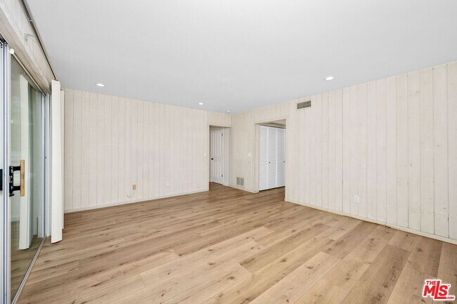 Building Photo - 4231 Orchardview Ct