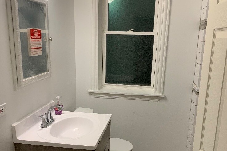 Building Photo - 4150 W Barry Ave