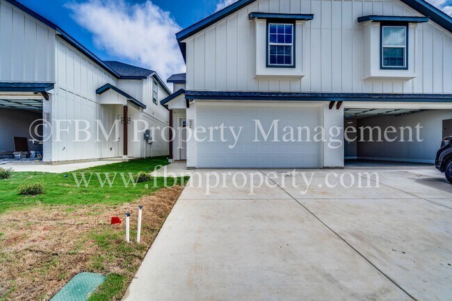 Building Photo - 920 Cooksey Ct