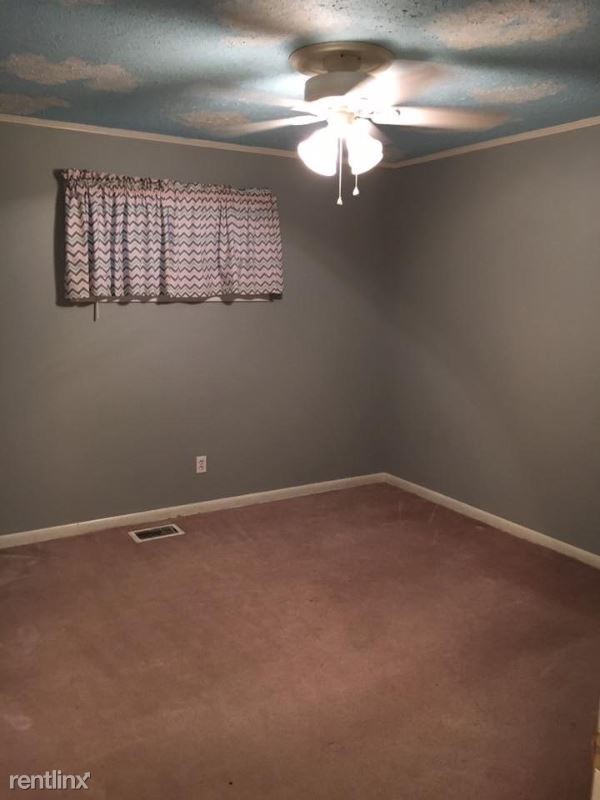 Building Photo - 3 br, 2 bath House - 307 Willow Rd