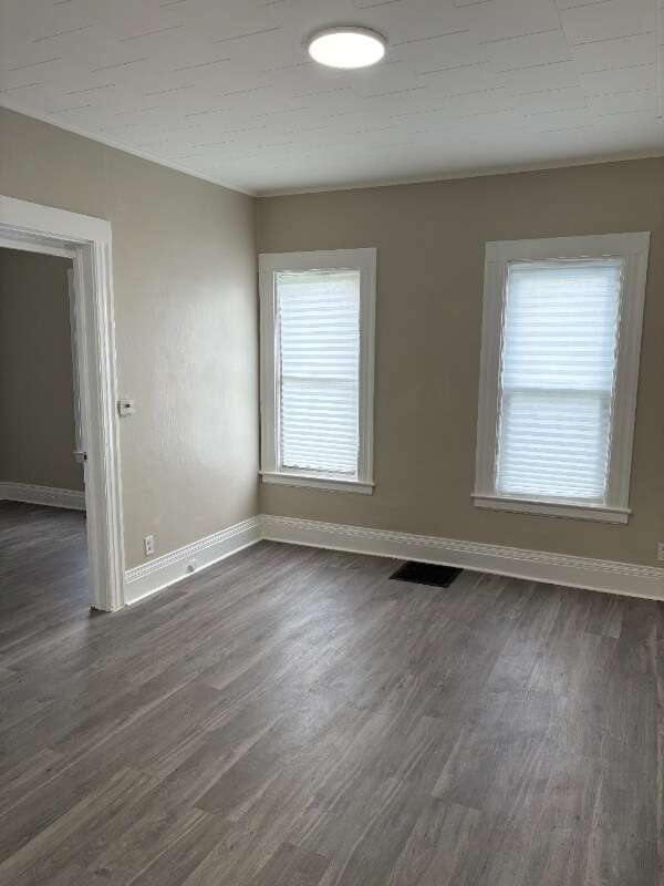 Building Photo - 1045 Hudson Ave
