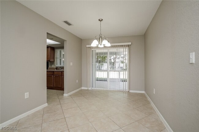 Building Photo - 1423 SE 18th St