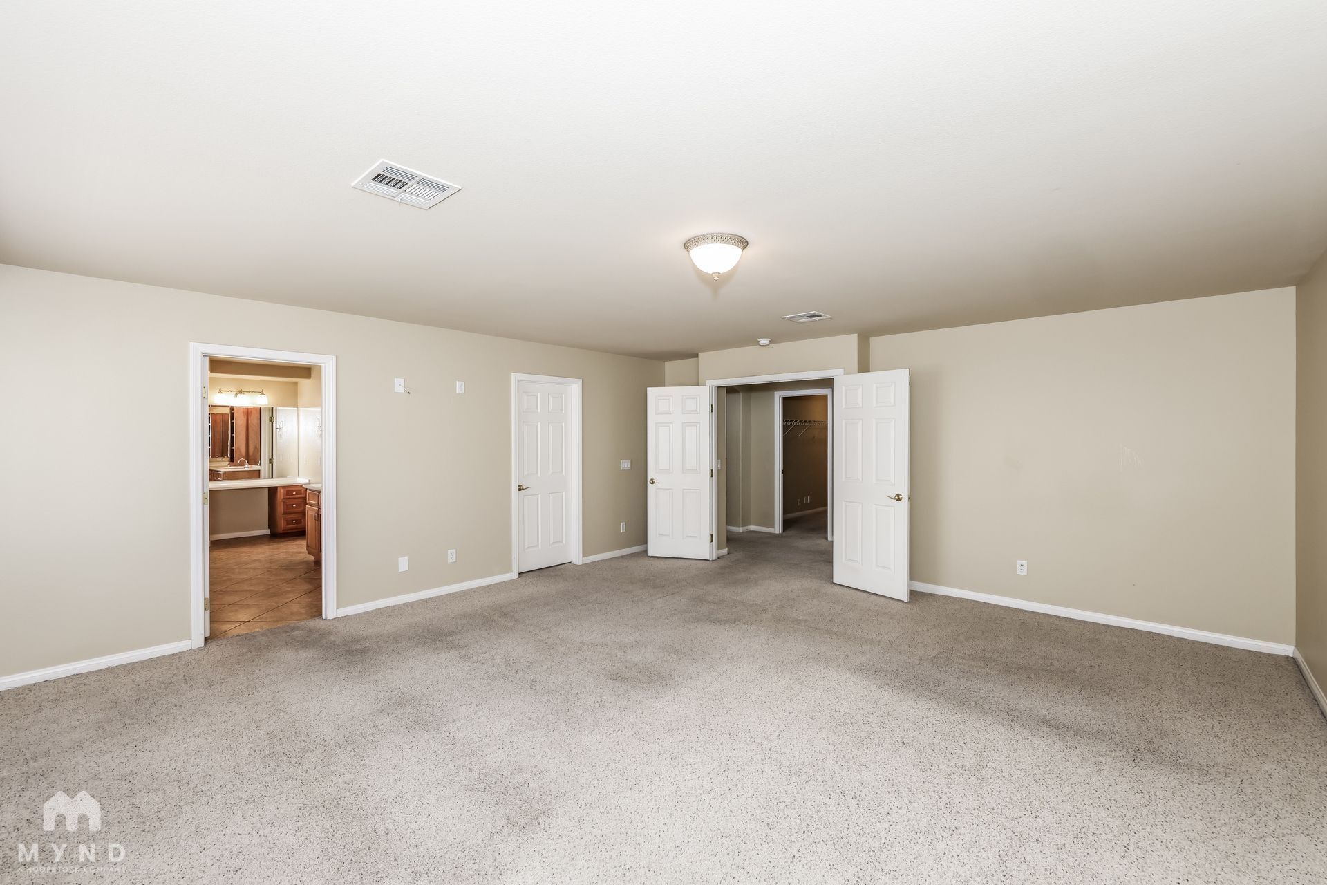 Building Photo - 8467 Cambria Cellars Ct
