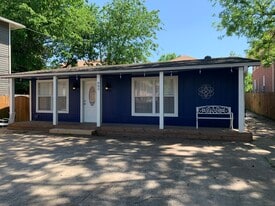 Building Photo - 805 NW 20th St