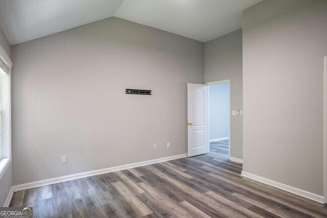 Building Photo - 3243 Newtons Crest Cir