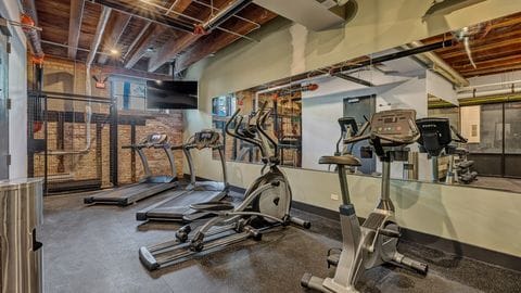 Building Photo - 729 N Sangamon St