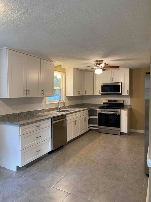 100 Hollis St 100 Hollis St Lowell MA 01852 Apartment Finder