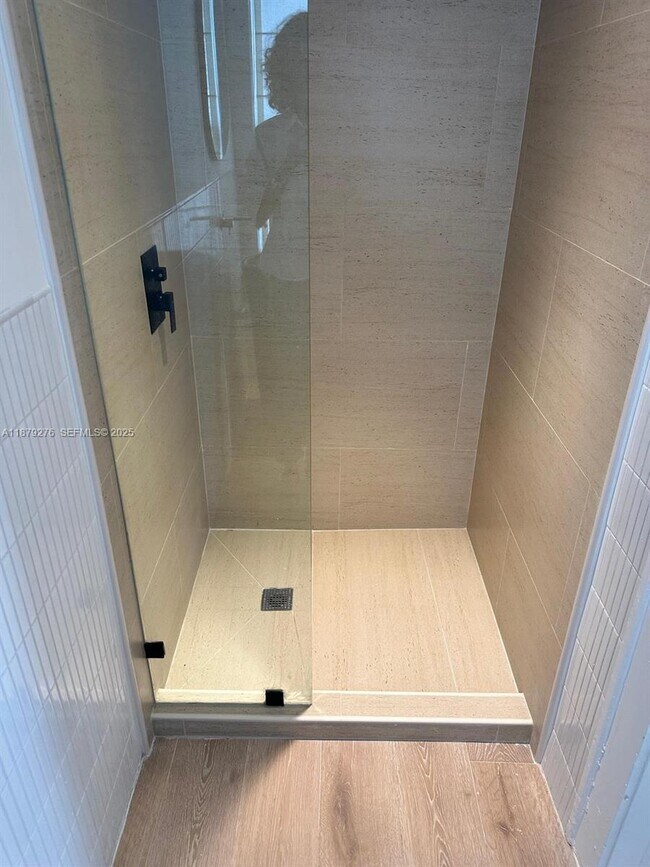 Building Photo - 177 NE 44th St