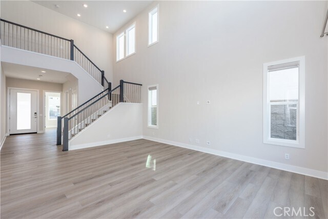 Building Photo - 180 Longden
