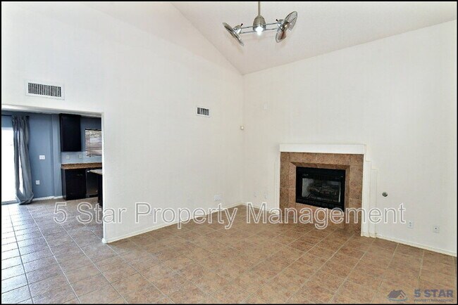Building Photo - 6372 Franklin Ridge Dr
