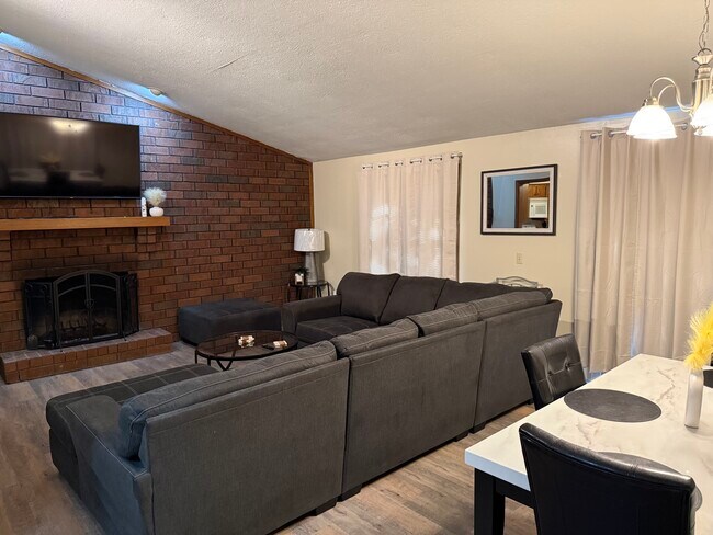 Building Photo - 3114 20th St NW