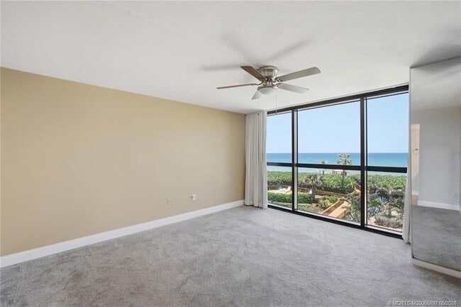 Building Photo - 10410 S Ocean Dr