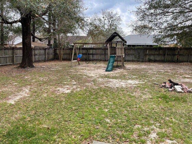 Building Photo - 7350 Copter Ln