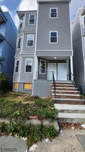 Building Photo - 193 22nd St