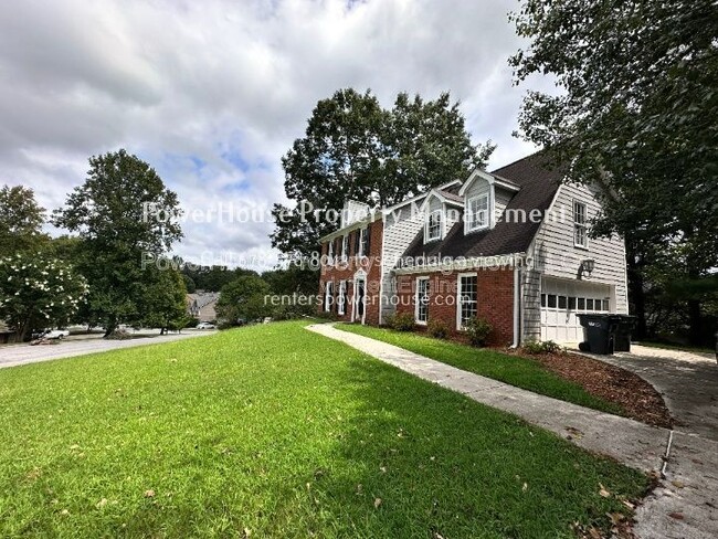 Building Photo - 979 Sugar Crossing Ln